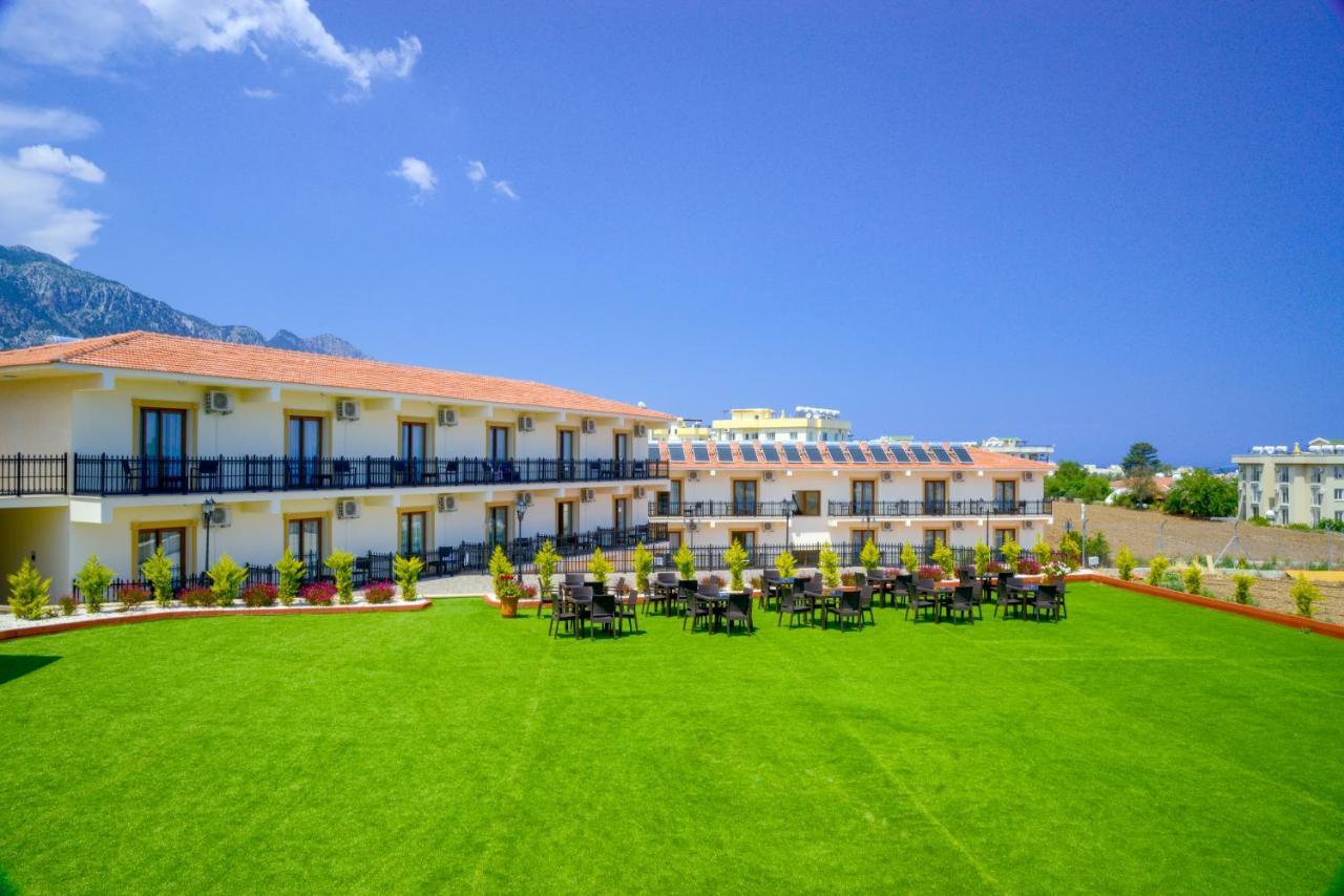 RIVERSIDE HOTEL&Pools&Beach Club Krini Exterior foto