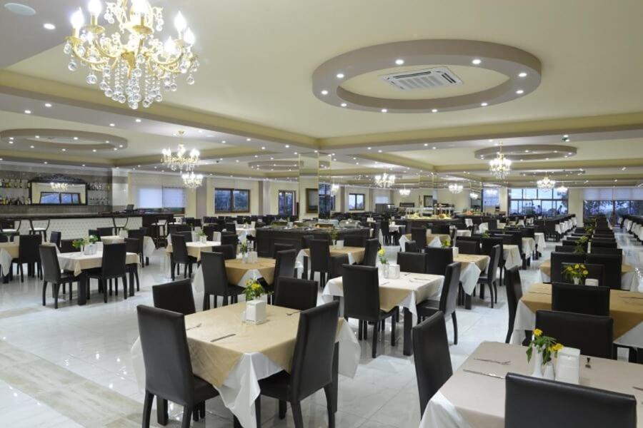 RIVERSIDE HOTEL&Pools&Beach Club Krini Exterior foto
