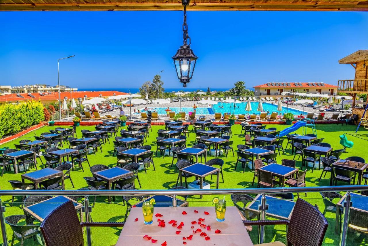 RIVERSIDE HOTEL&Pools&Beach Club Krini Exterior foto